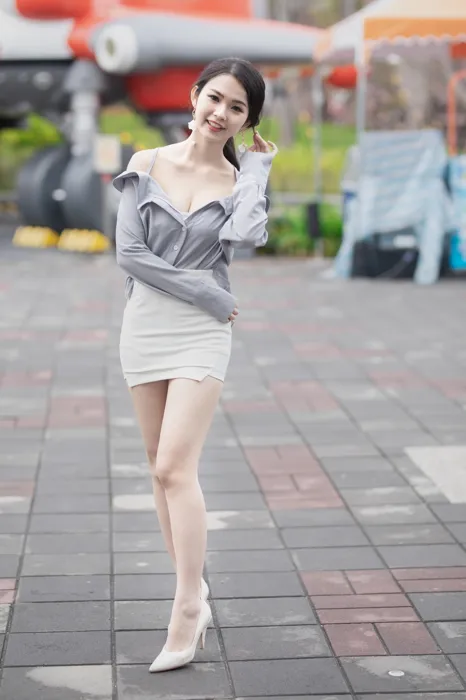 [Mzsock] NO.062 Yang Miling’s hip-covering skirt is more sexy street photography#[100P]-35